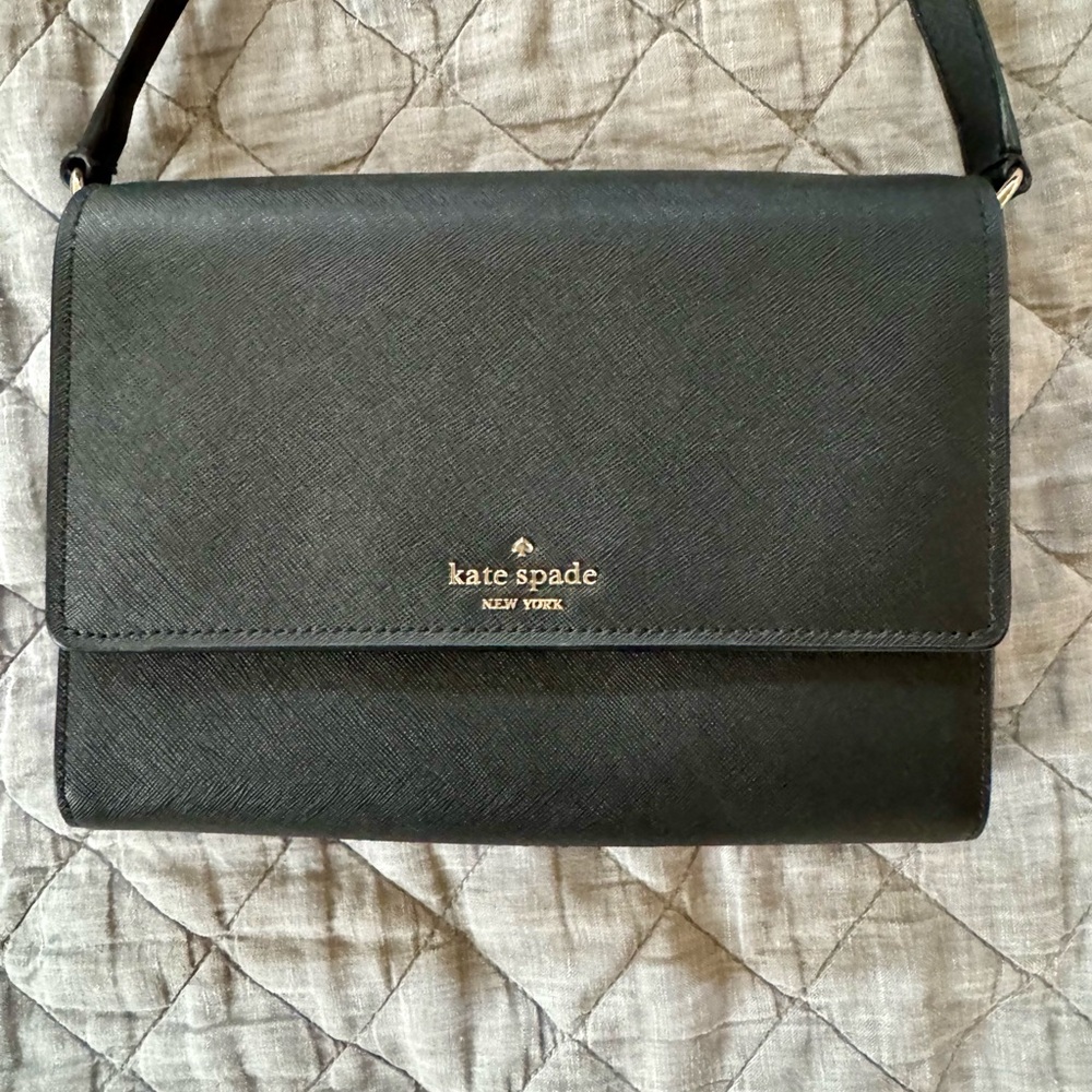 kate spade Black Crossbody Bag with Flap Closure and Adjustable Strap